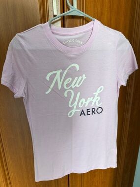 Aeropostale Light Pink 'Classic Crew' Graphic Tee